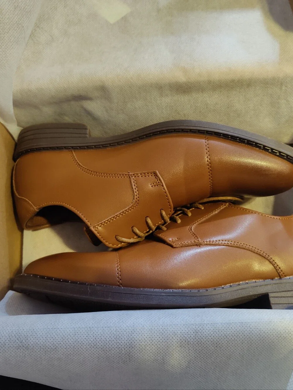 Boys Ginni Classic Tan Leather Lace-Up Dress Shoes Size 5 Boys